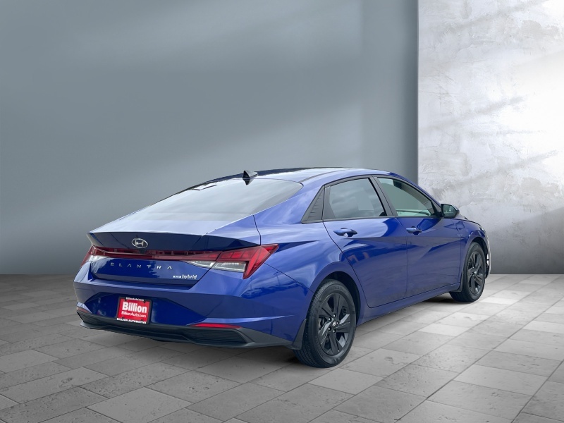 2022 Hyundai Elantra Hybrid