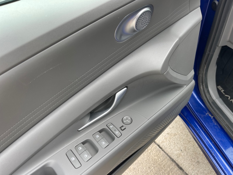 2022 Hyundai Elantra Hybrid
