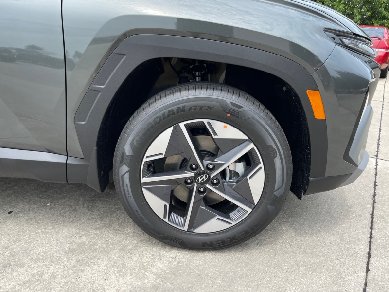 2025 Hyundai Tucson Hybrid