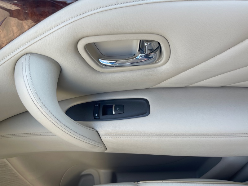 2015 INFINITI QX80