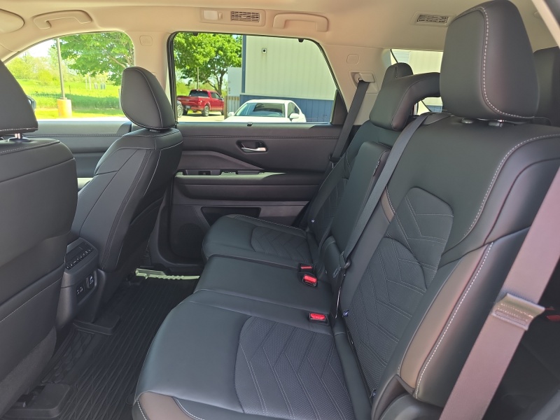 2025 Nissan Pathfinder