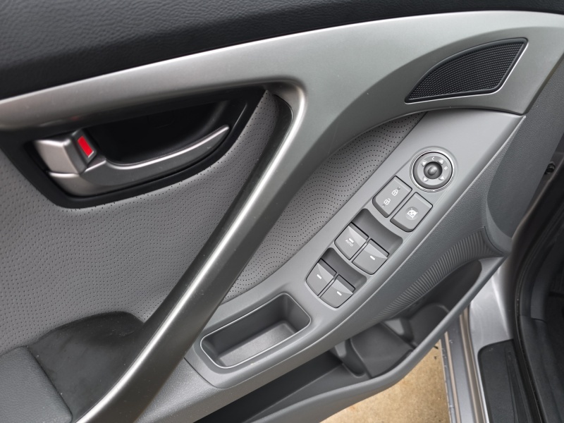 2012 Hyundai Elantra