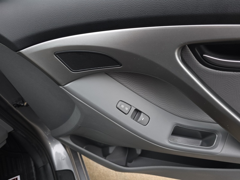 2012 Hyundai Elantra