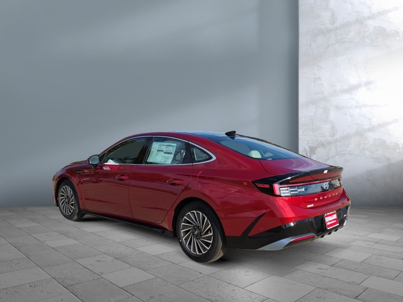 2025 Hyundai Sonata Hybrid
