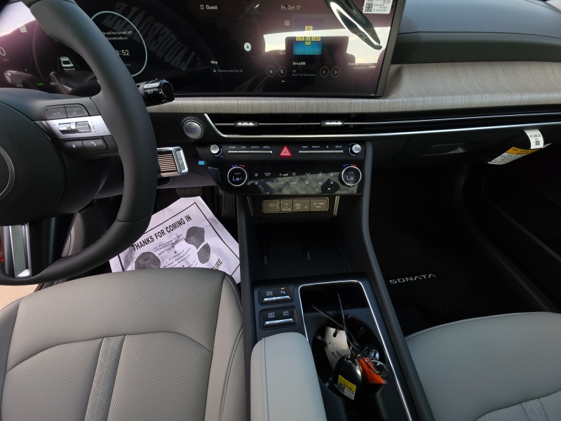 2025 Hyundai Sonata Hybrid