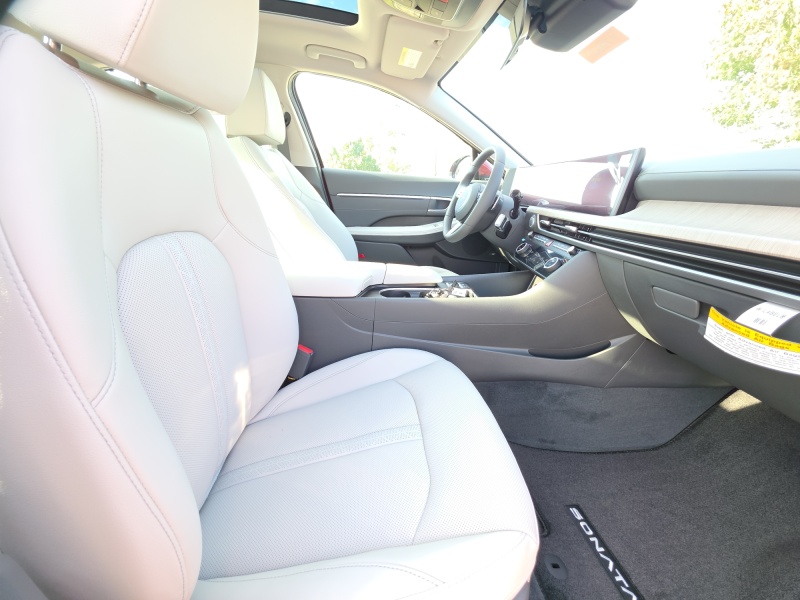 2025 Hyundai Sonata Hybrid