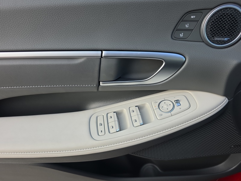 2025 Hyundai Sonata Hybrid