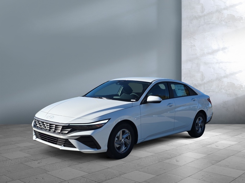 New 2026 Hyundai Elantra SE Cars