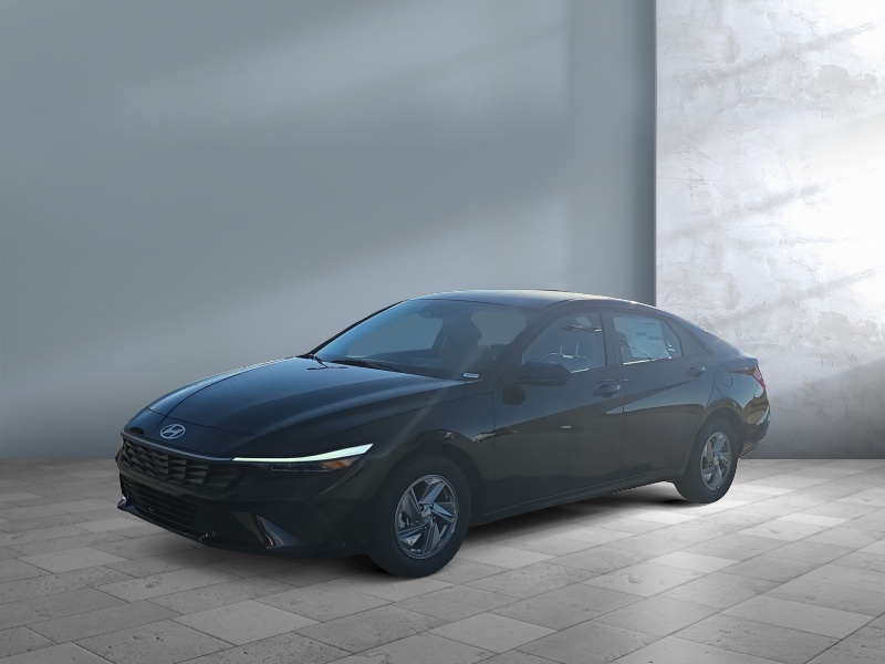 New 2026 Hyundai Elantra SE Car