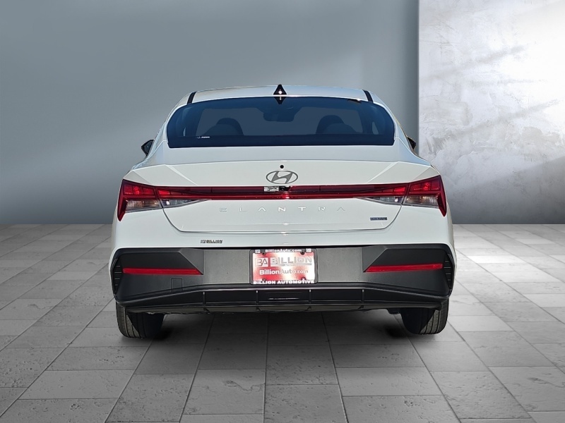 2026 Hyundai Elantra Hybrid