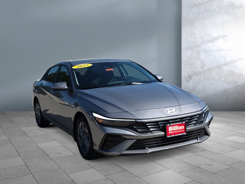 2025 Hyundai Elantra Hybrid