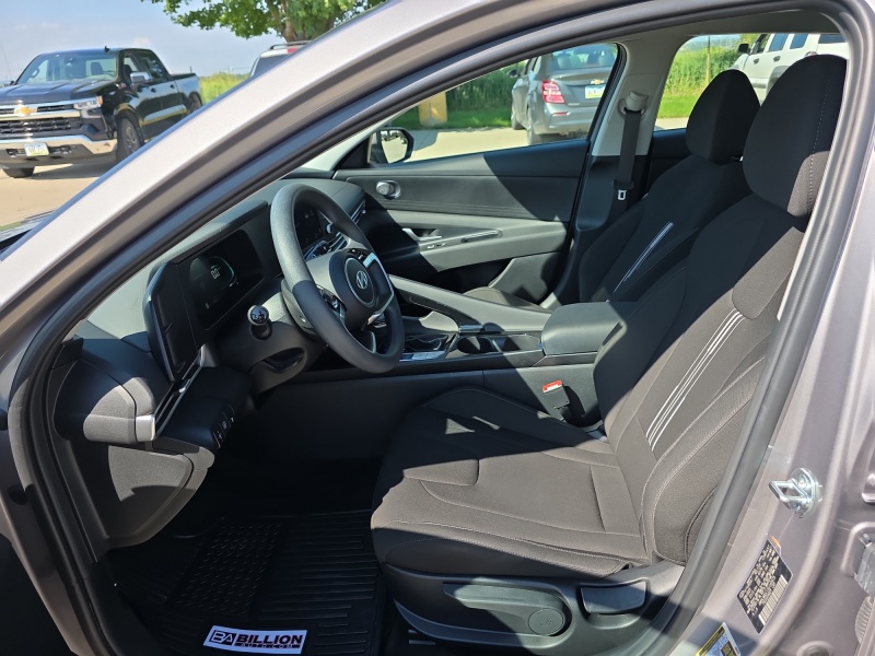 2025 Hyundai Elantra Hybrid