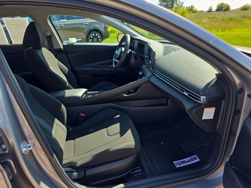2025 Hyundai Elantra Hybrid