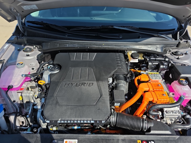 2025 Hyundai Elantra Hybrid