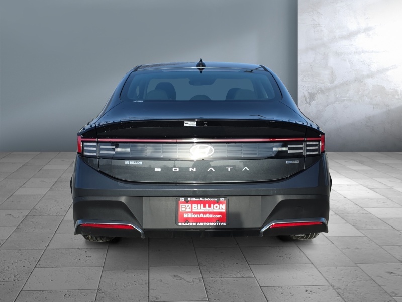 2026 Hyundai Sonata Hybrid