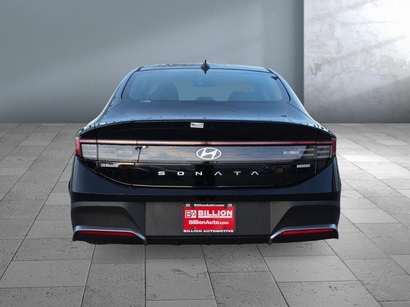 2026 Hyundai Sonata Hybrid