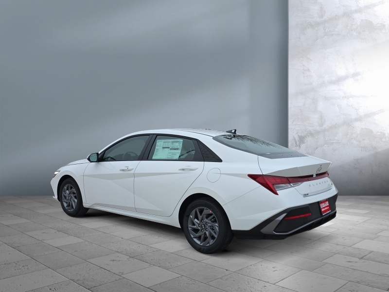 2026 Hyundai Elantra Hybrid