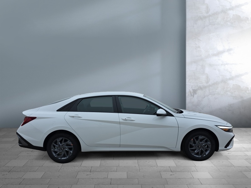 2026 Hyundai Elantra Hybrid