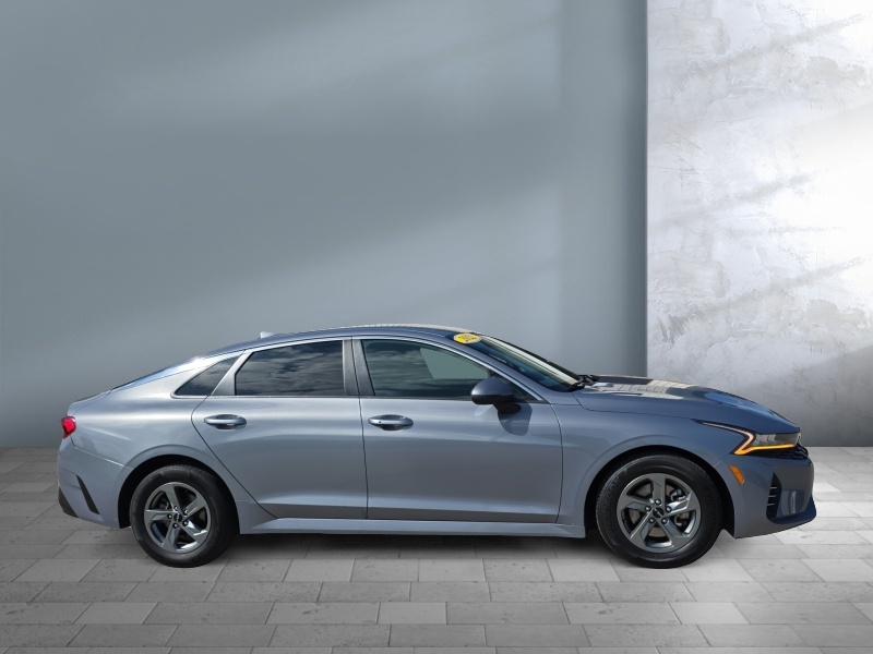 2022 Kia K5