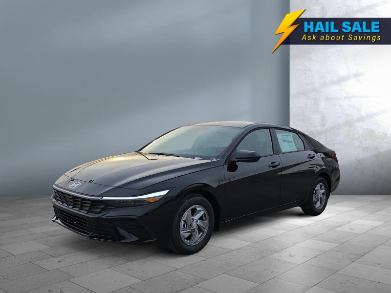 New 2026 Hyundai Elantra SE Cars