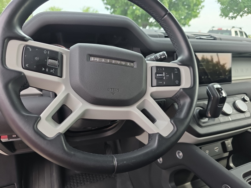 2023 Land Rover Defender