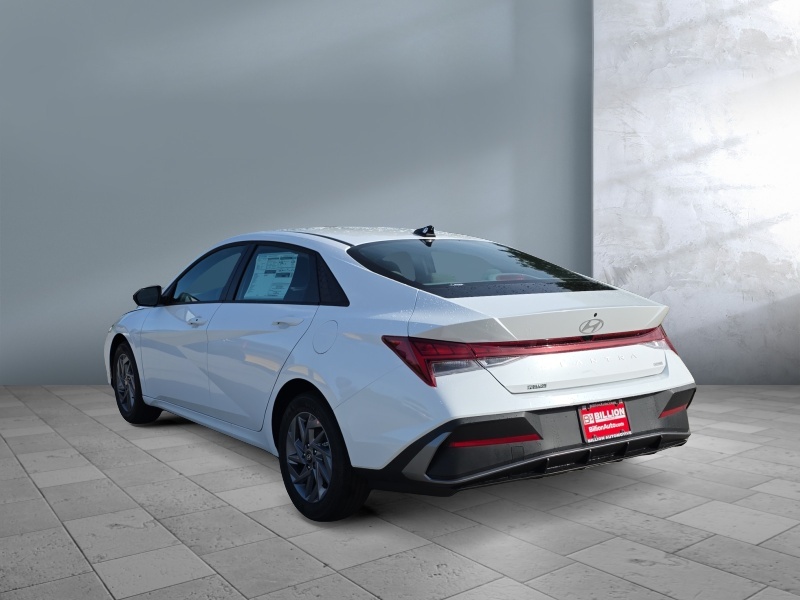 2026 Hyundai Elantra Hybrid