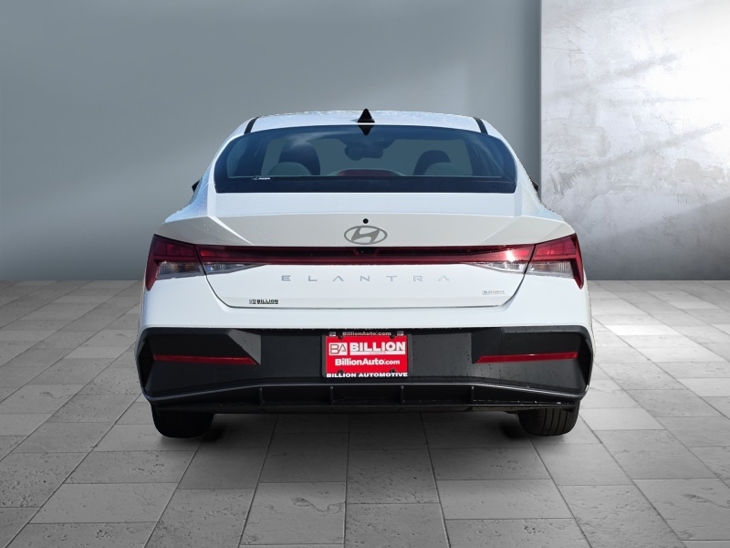 2026 Hyundai Elantra Hybrid