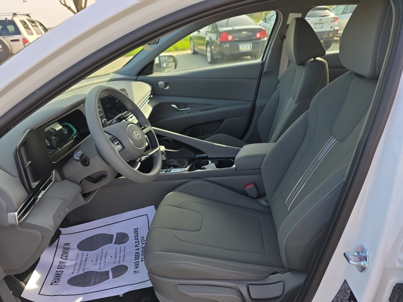 2026 Hyundai Elantra Hybrid