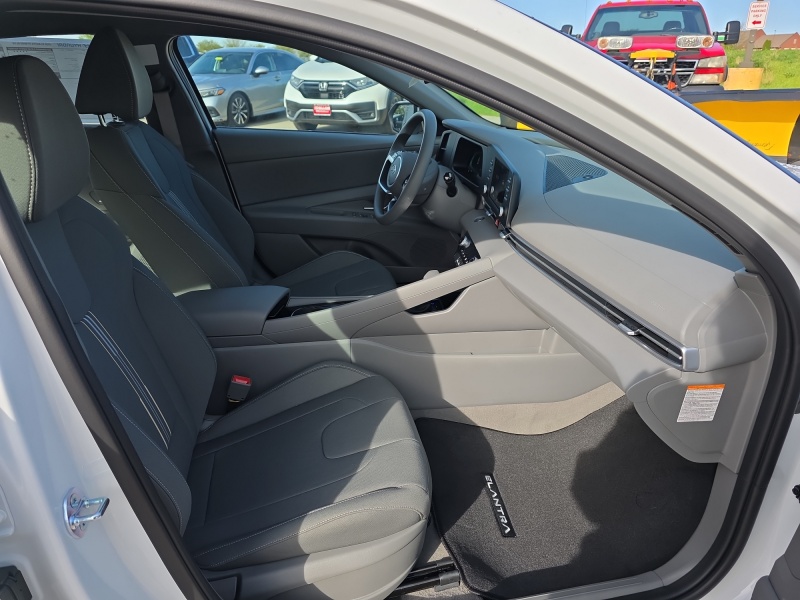 2026 Hyundai Elantra Hybrid