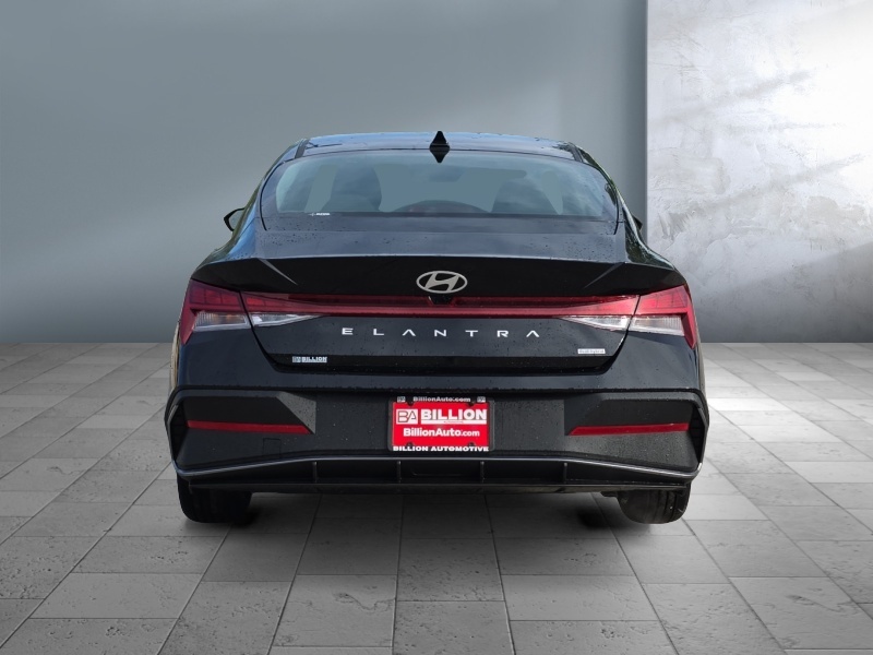 2026 Hyundai Elantra Hybrid