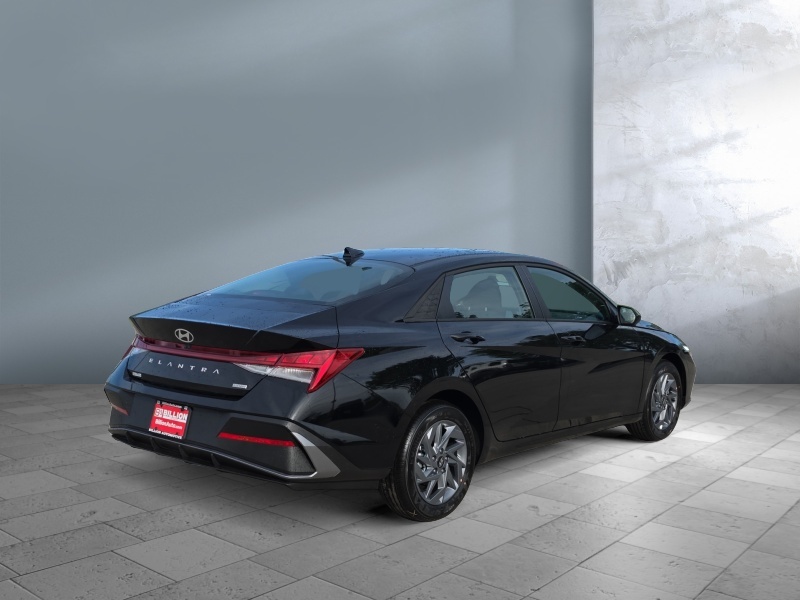 2026 Hyundai Elantra Hybrid