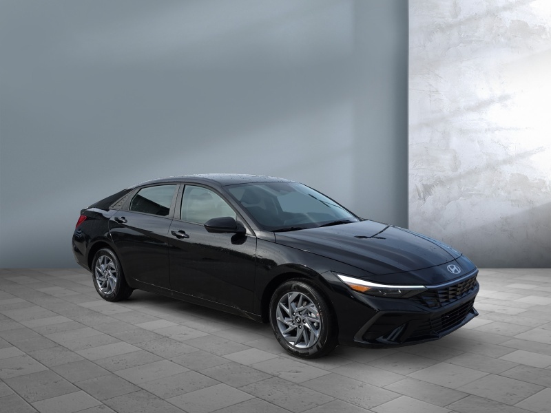 2026 Hyundai Elantra Hybrid