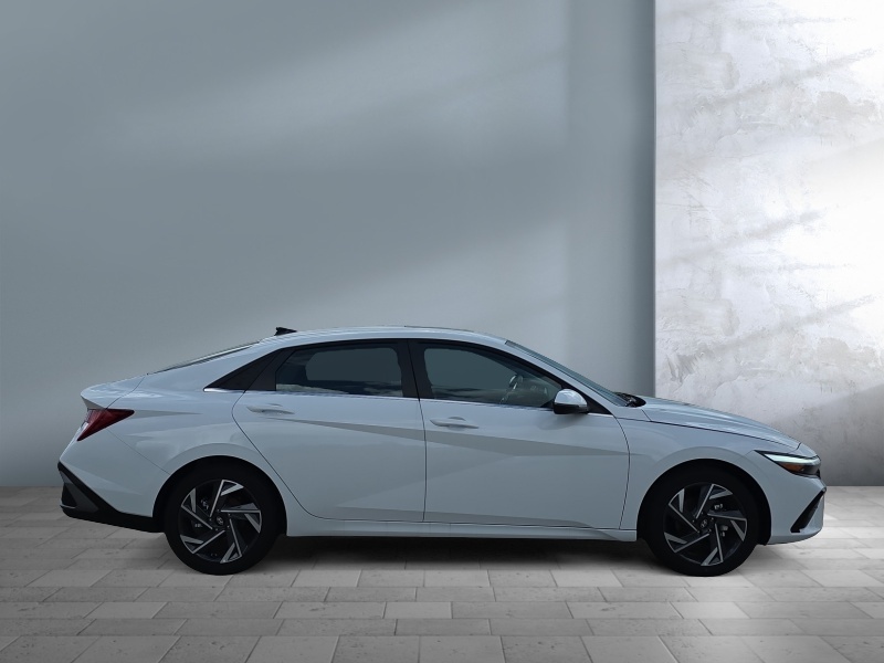 2026 Hyundai Elantra Hybrid