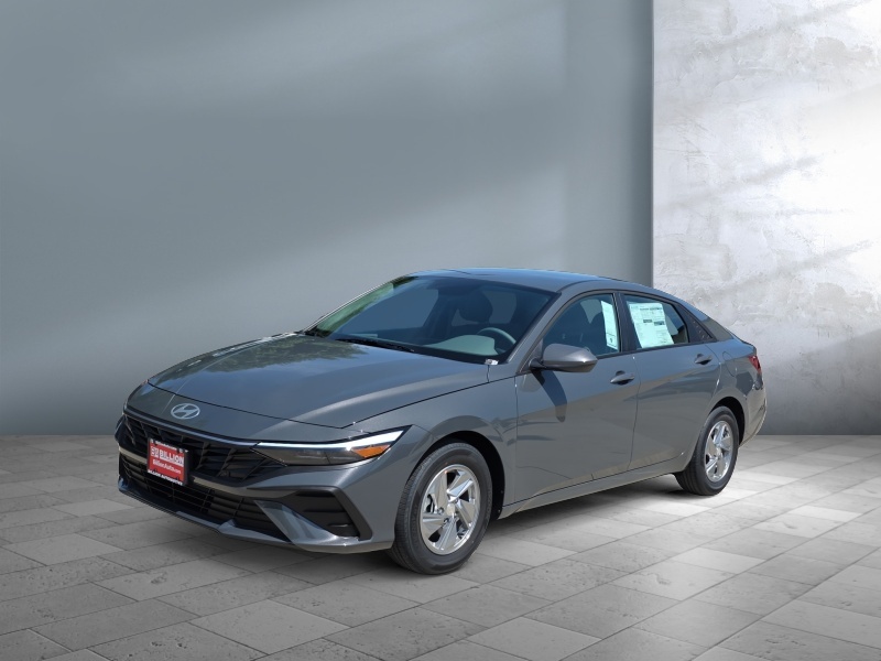 New 2026 Hyundai Elantra SE Cars