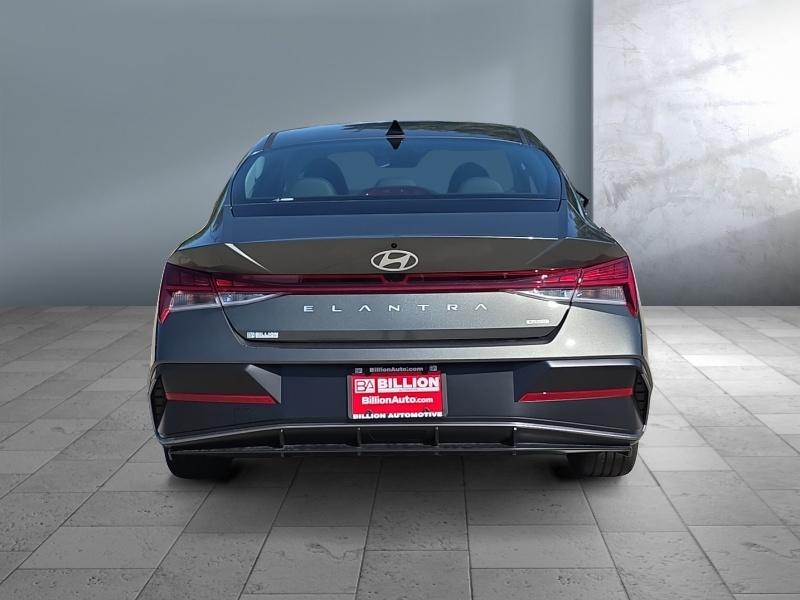 2026 Hyundai Elantra Hybrid