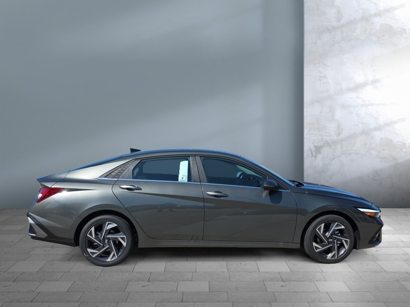 2026 Hyundai Elantra Hybrid