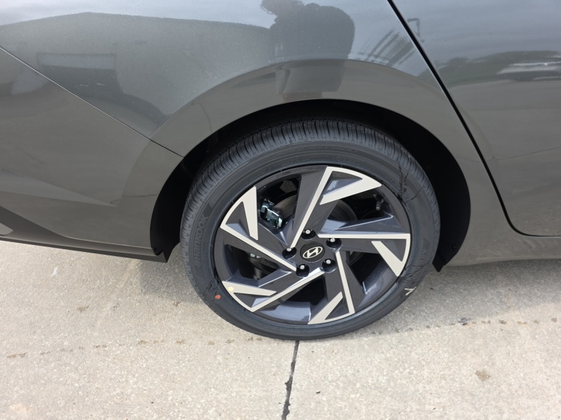 2026 Hyundai Elantra Hybrid