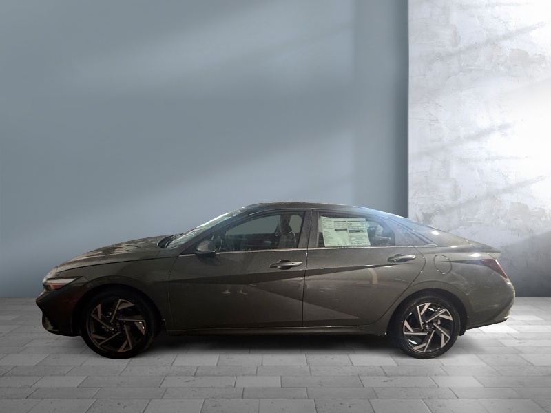 New 2026 Hyundai Elantra Limited Cars