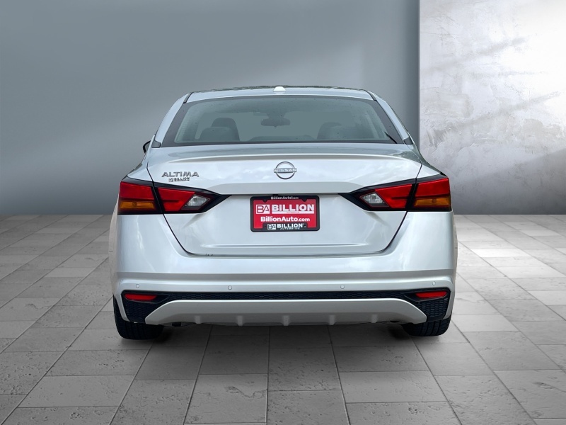 2023 Nissan Altima