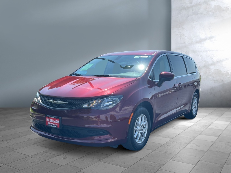 2022 Chrysler Voyager