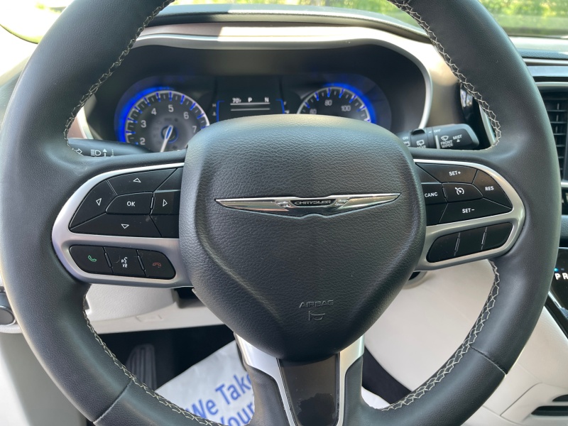 2022 Chrysler Voyager