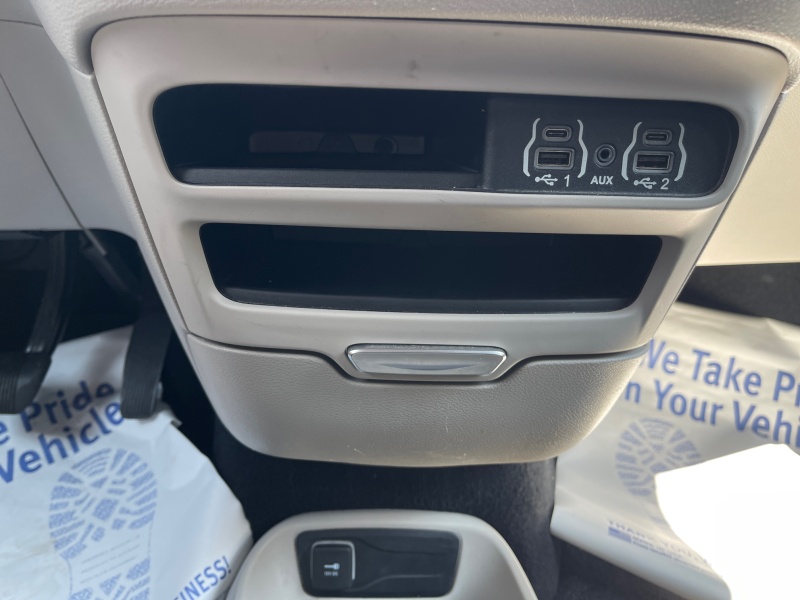 2022 Chrysler Voyager