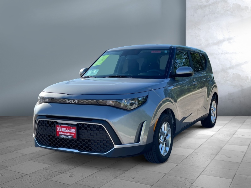 Used 2023 Kia Soul LX Cars