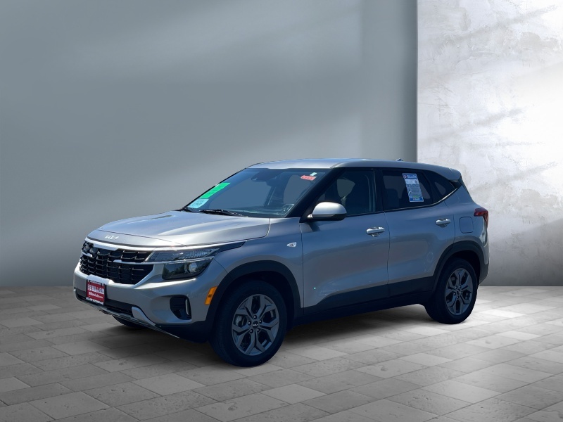 Used 2024 Kia Seltos LX Crossovers