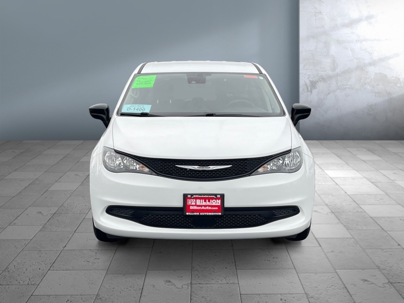 2024 Chrysler Voyager
