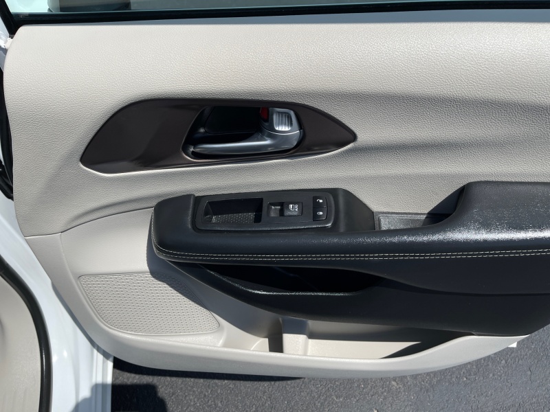 2024 Chrysler Voyager