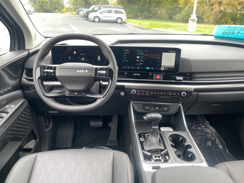 2027 Kia Carnival