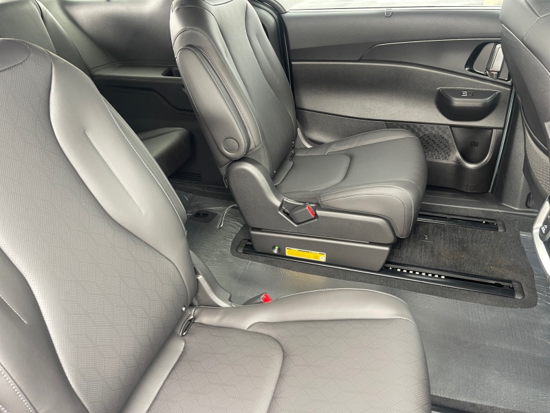 2027 Kia Carnival