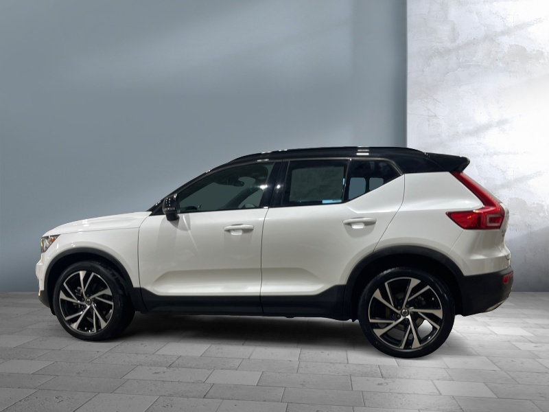 2020 Volvo XC40