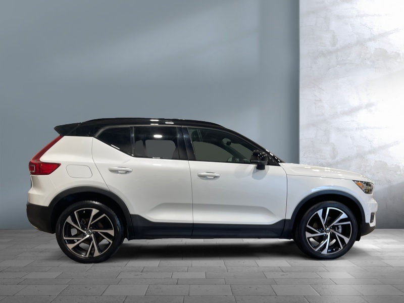 2020 Volvo XC40